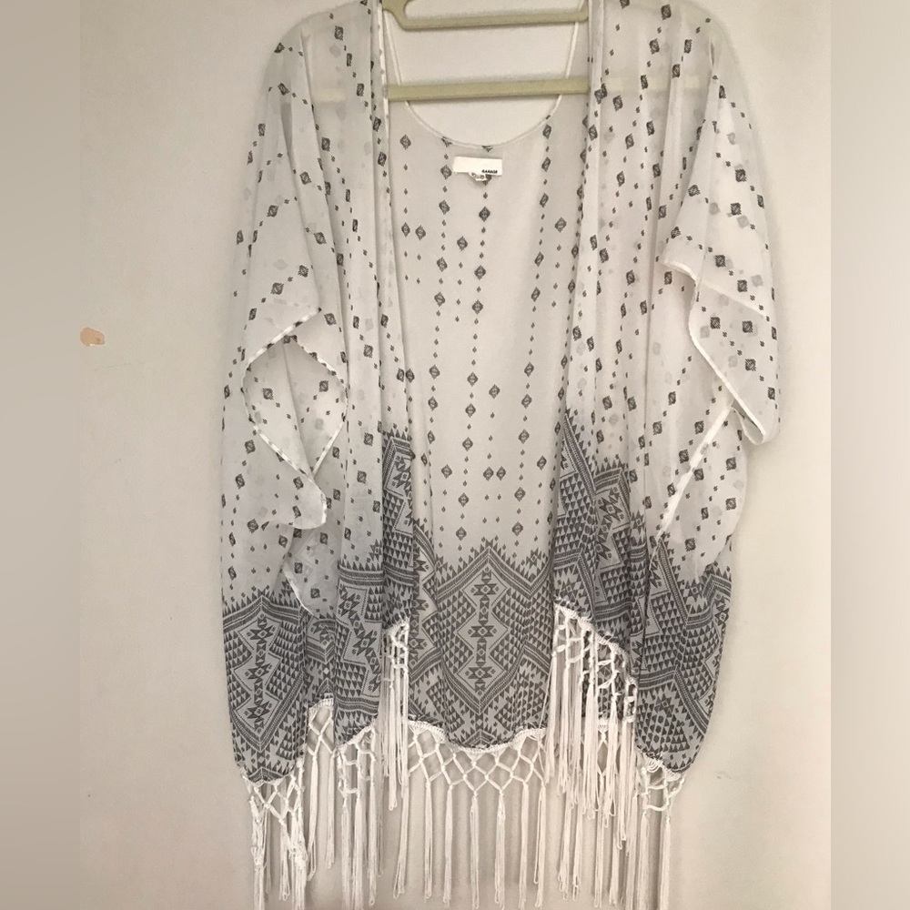 Lightweight White & Gray Fringe Kimono Sweater